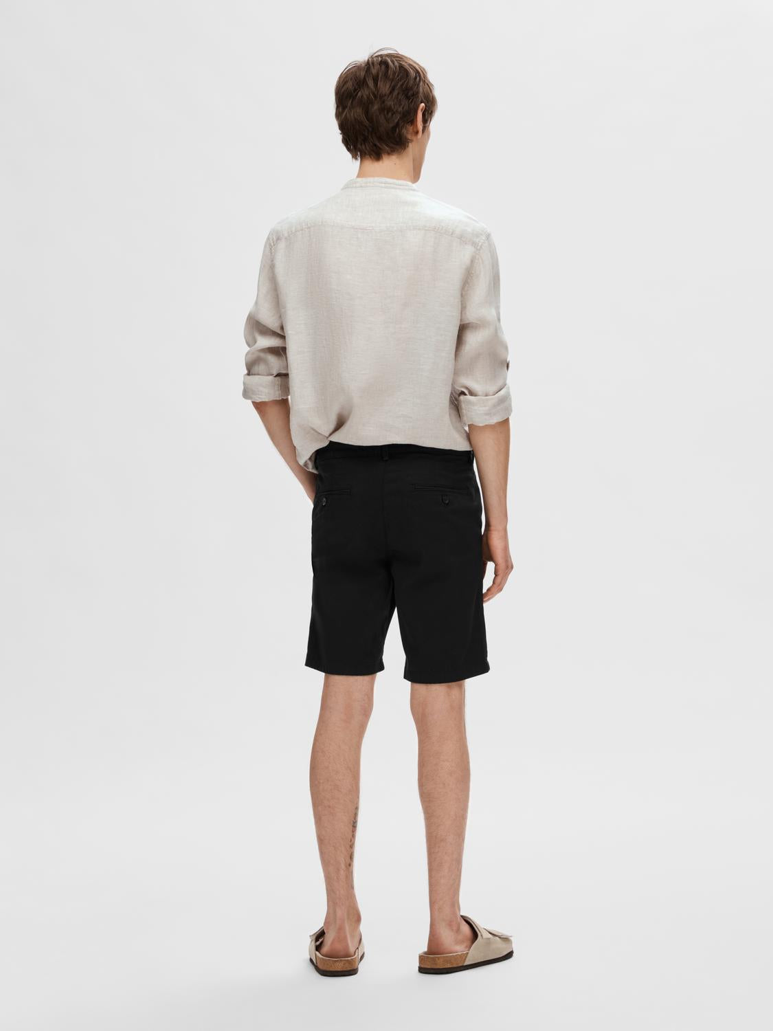 model_shot-back